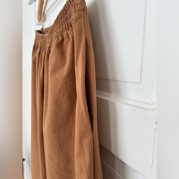 UMA Barrel Trousers with Pockets – Honey (Moss Grey) - Picture 8 of 10